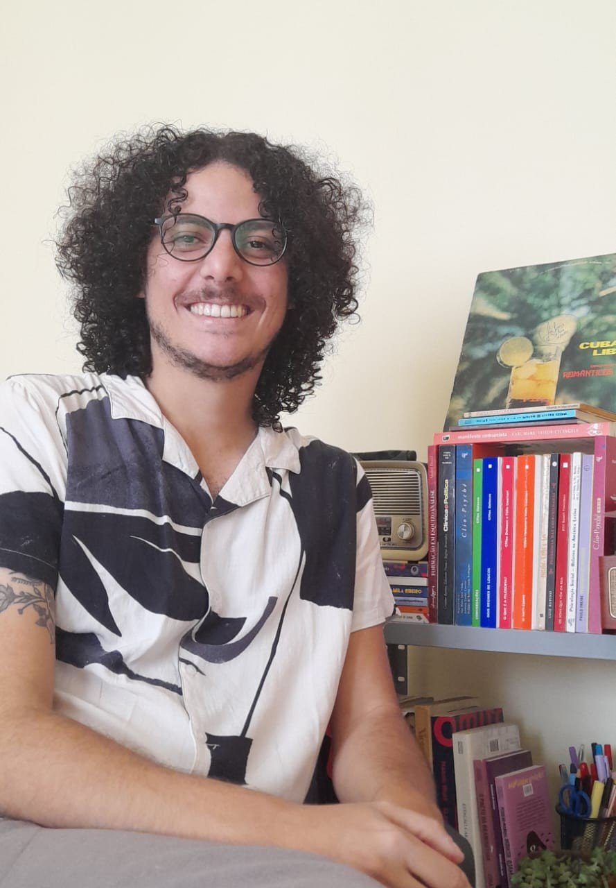 Thiago Dornelas em seu ambiente de trabalho